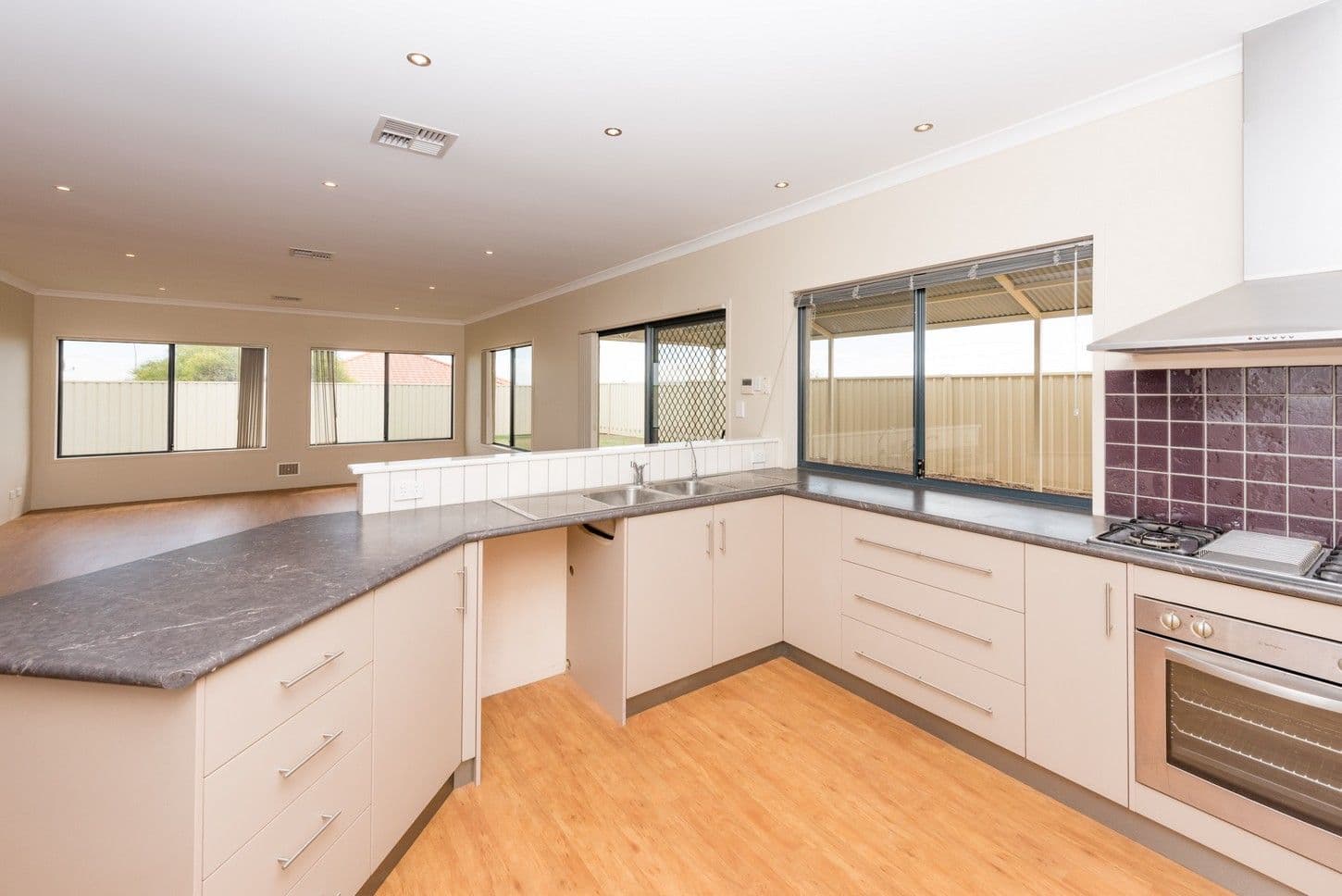 14 Silvery Wave Vista, Wandina WA 6530, Wandina - Thumbnail 2