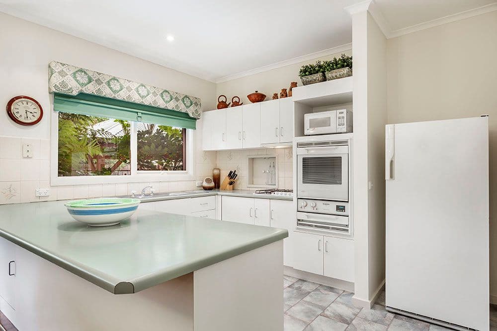 38 Landscape Drive, DONCASTER EAST VIC 3109, Doncaster East - Thumbnail 5