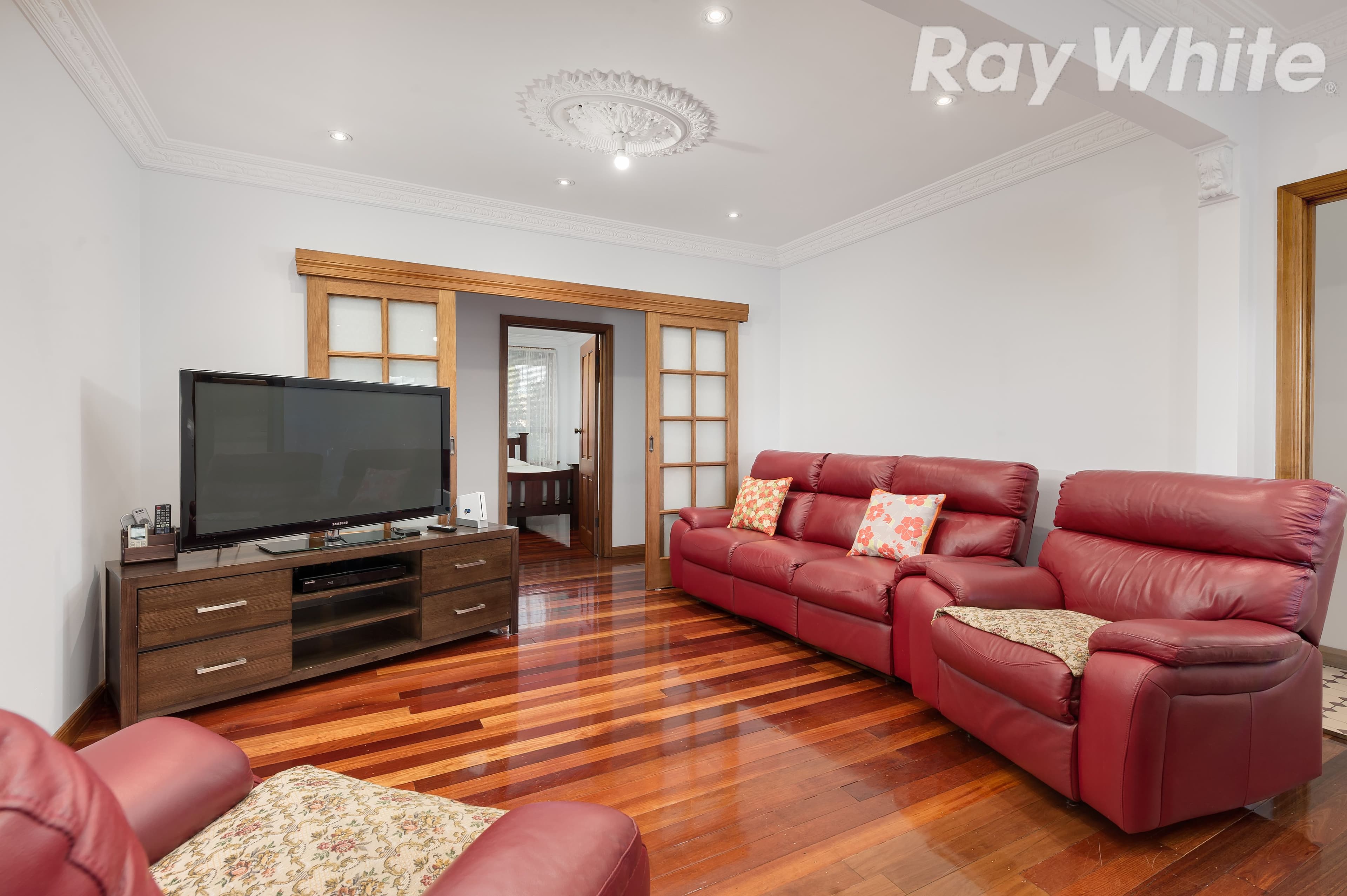 5 Wimmera Avenue, Reservoir VIC 3073, Reservoir - Thumbnail 5