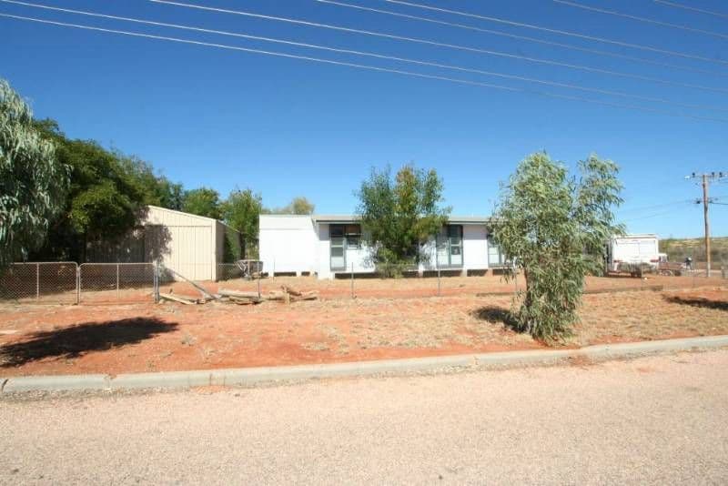 102 Learmonth Street, EXMOUTH WA 6707, Exmouth - Thumbnail 2