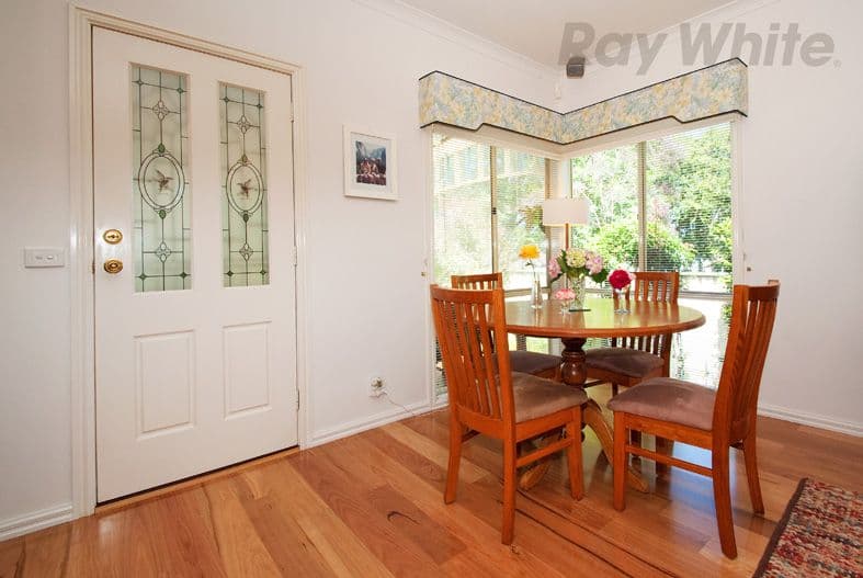 11 ROSEWOOD Place, Chirnside Park VIC 3116, Chirnside Park - Thumbnail 4