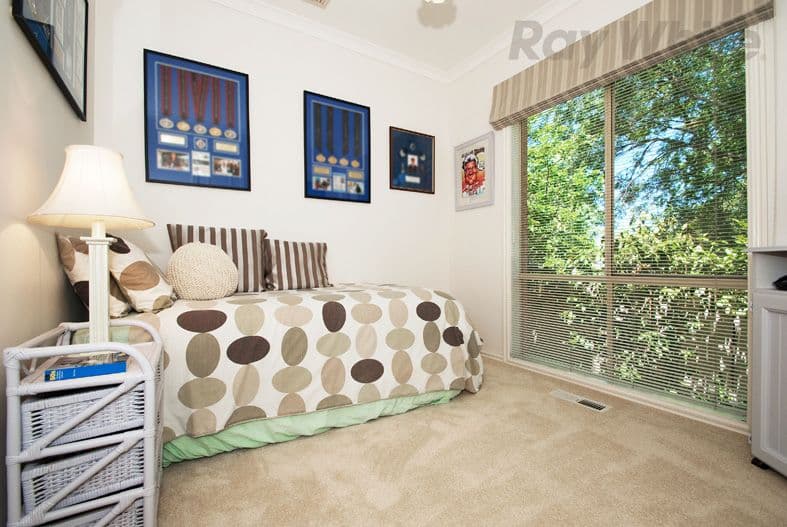11 ROSEWOOD Place, Chirnside Park VIC 3116, Chirnside Park - Thumbnail 8