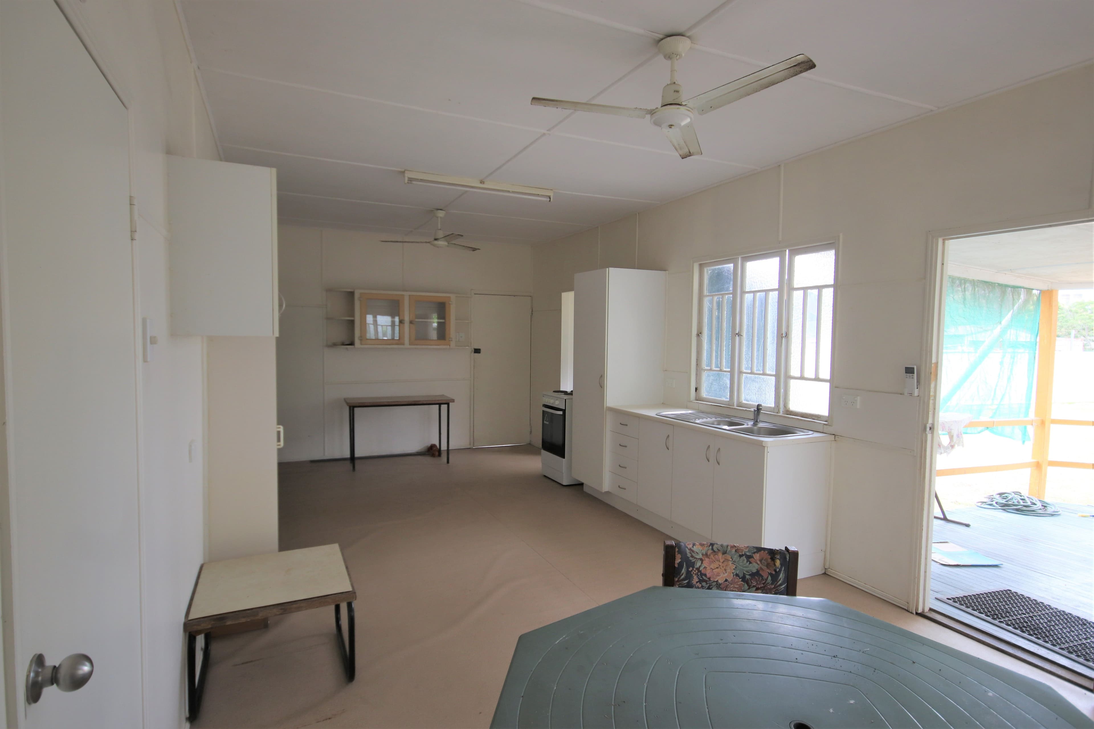 33 Strathdee Street, Mundubbera QLD 4626, Mundubbera - Thumbnail 2