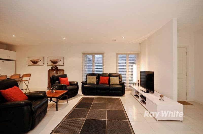 7 Gross Court, MOUNT WAVERLEY VIC 3149, Mount Waverley - Thumbnail 2