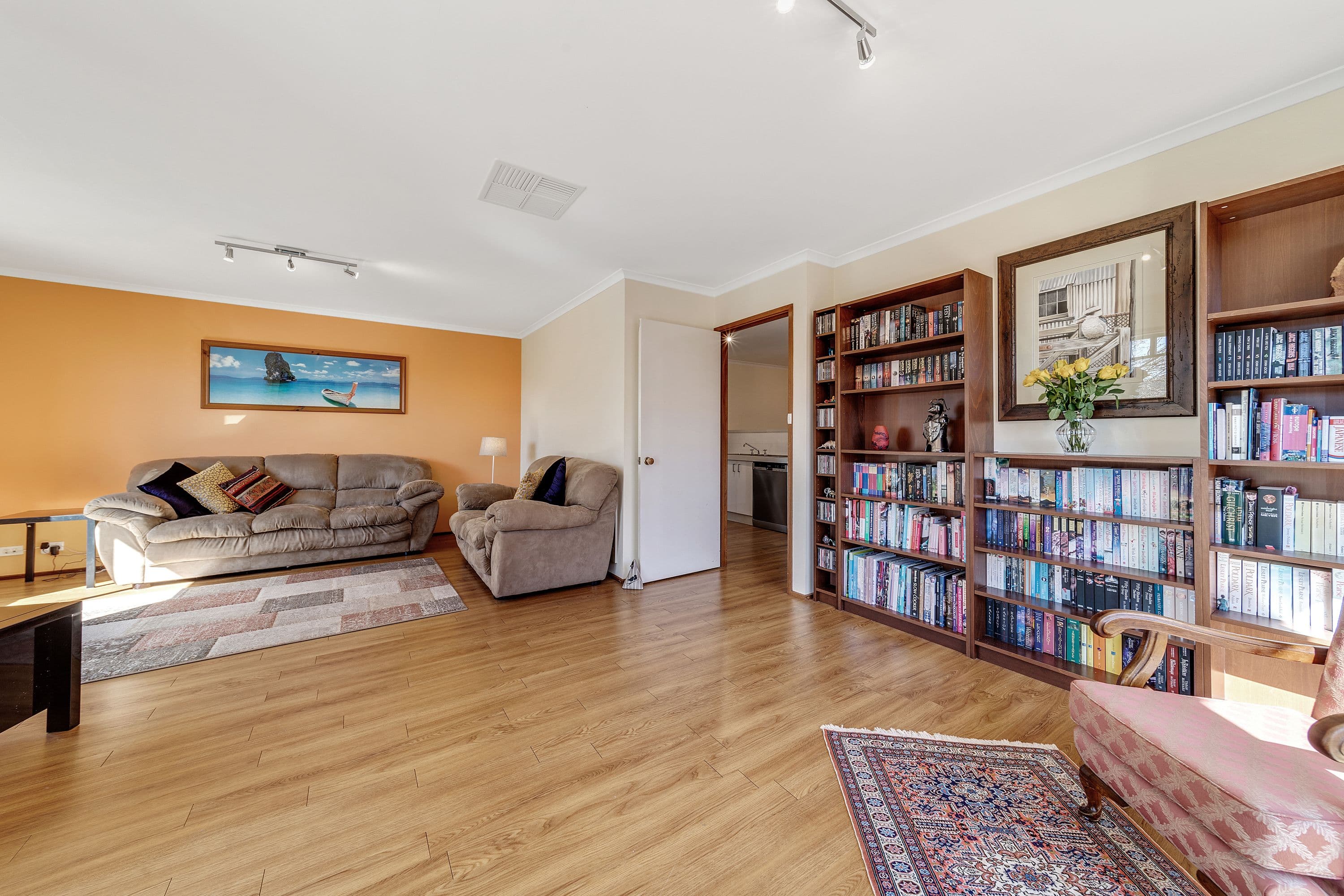8 Thurgood Court, Gordon ACT 2906, Gordon - Thumbnail 3