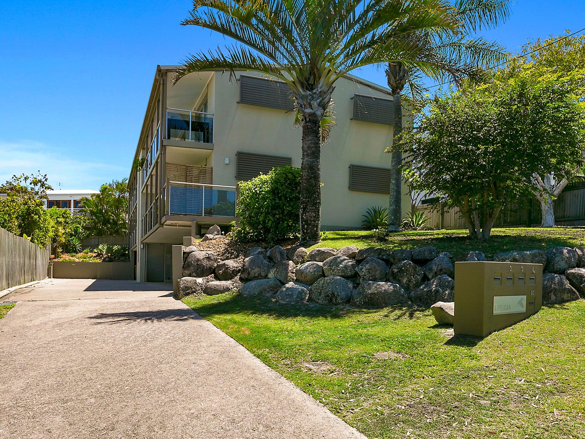 8 Cowper Close, Grafton - Thumbnail 2