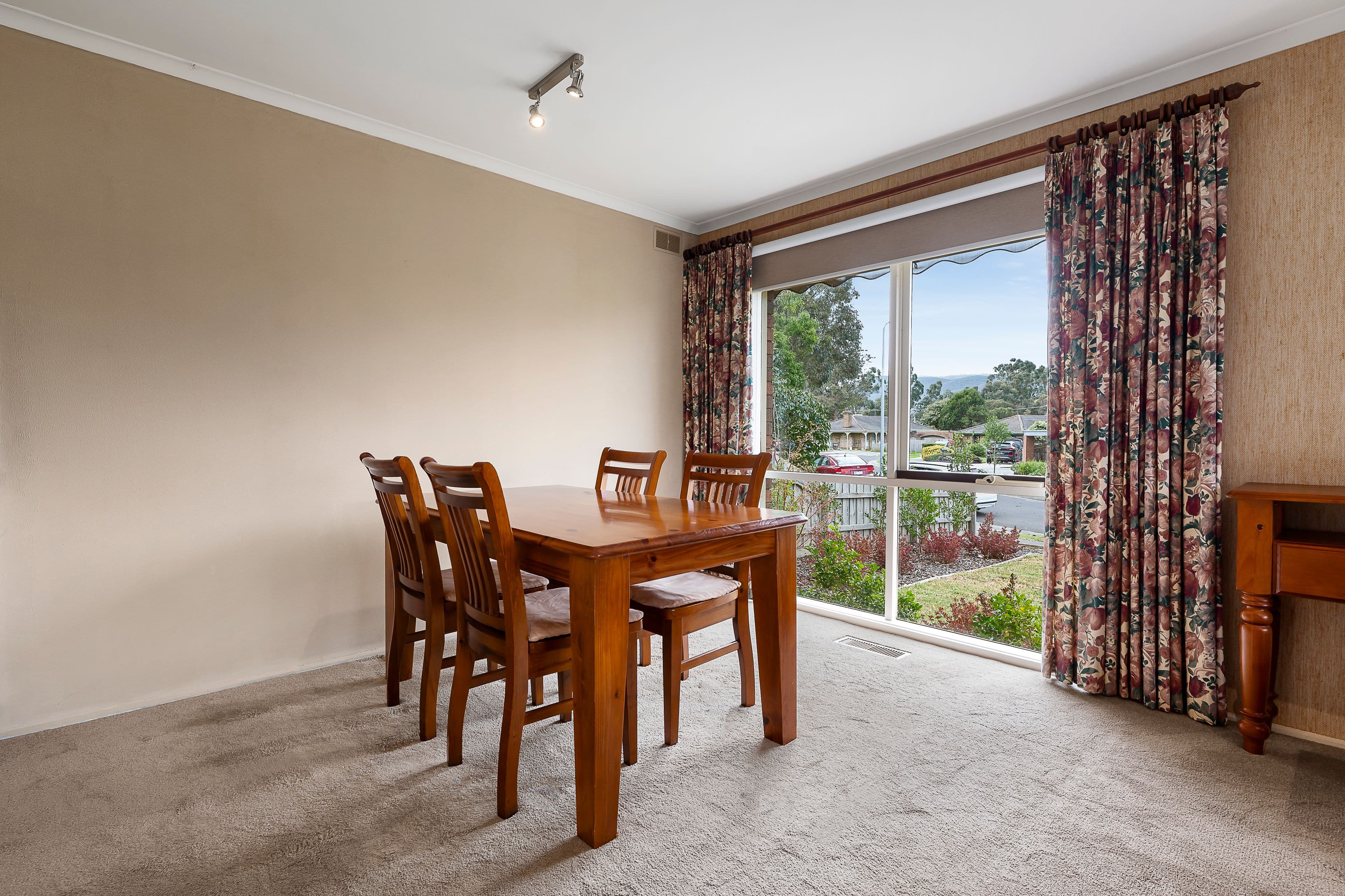 8 Natasha Close, Ferntree Gully VIC 3156, Ferntree Gully - Thumbnail 3