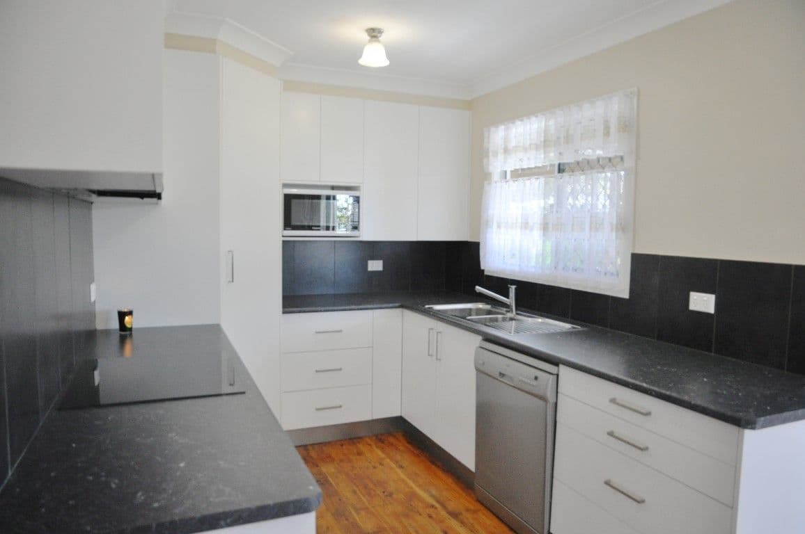 21 Lacaze Street, WILSONTON QLD 4350, Wilsonton - Thumbnail 3