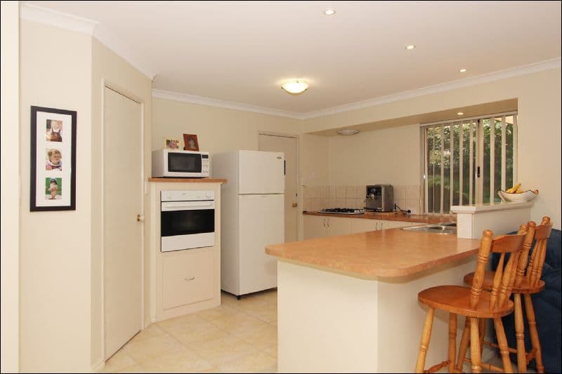 42 Lansdowne Entrance, CANNING VALE WA 6155, Canning Vale - Thumbnail 2