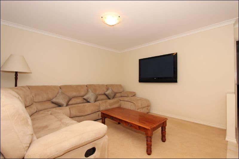 42 Lansdowne Entrance, CANNING VALE WA 6155, Canning Vale - Thumbnail 5