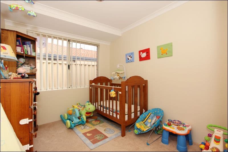 42 Lansdowne Entrance, CANNING VALE WA 6155, Canning Vale - Thumbnail 8