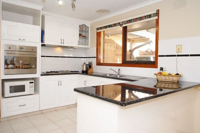 16 Mt Eagle Way, WYNDHAM VALE VIC 3024, Wyndham Vale - Thumbnail 2
