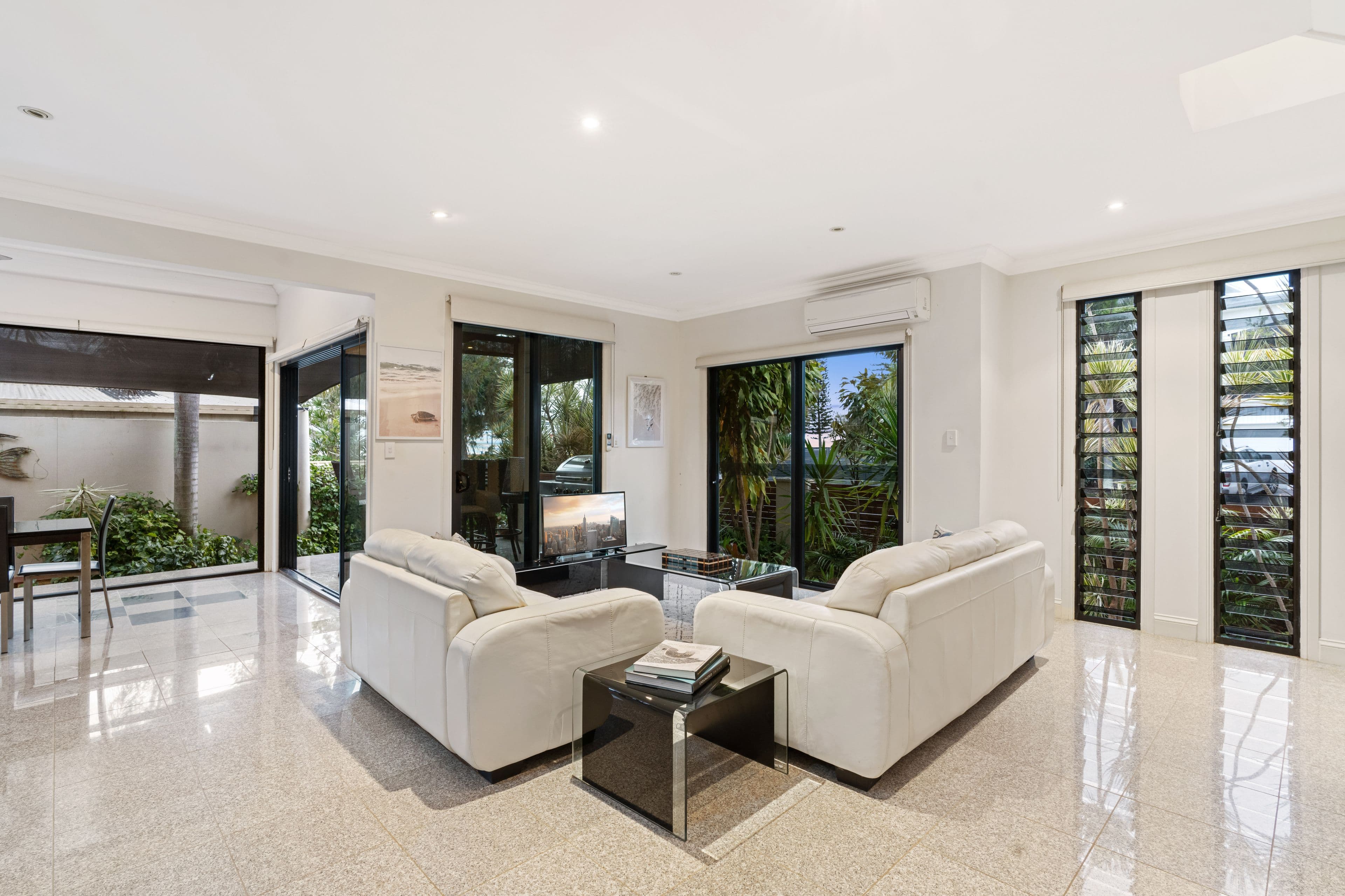 21 Third Avenue, Scarborough QLD 4020, Scarborough - Thumbnail 8