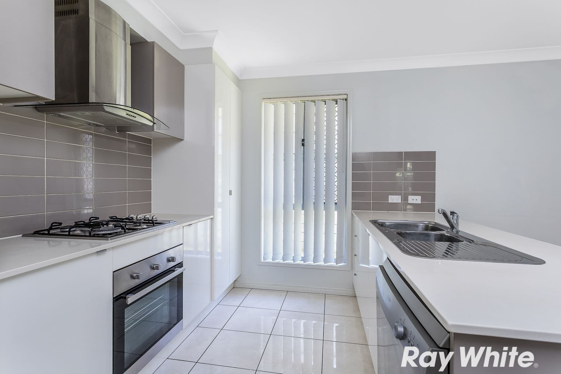 35 Birchgrove Crescent, Kallangur QLD 4503, Kallangur - Thumbnail 3