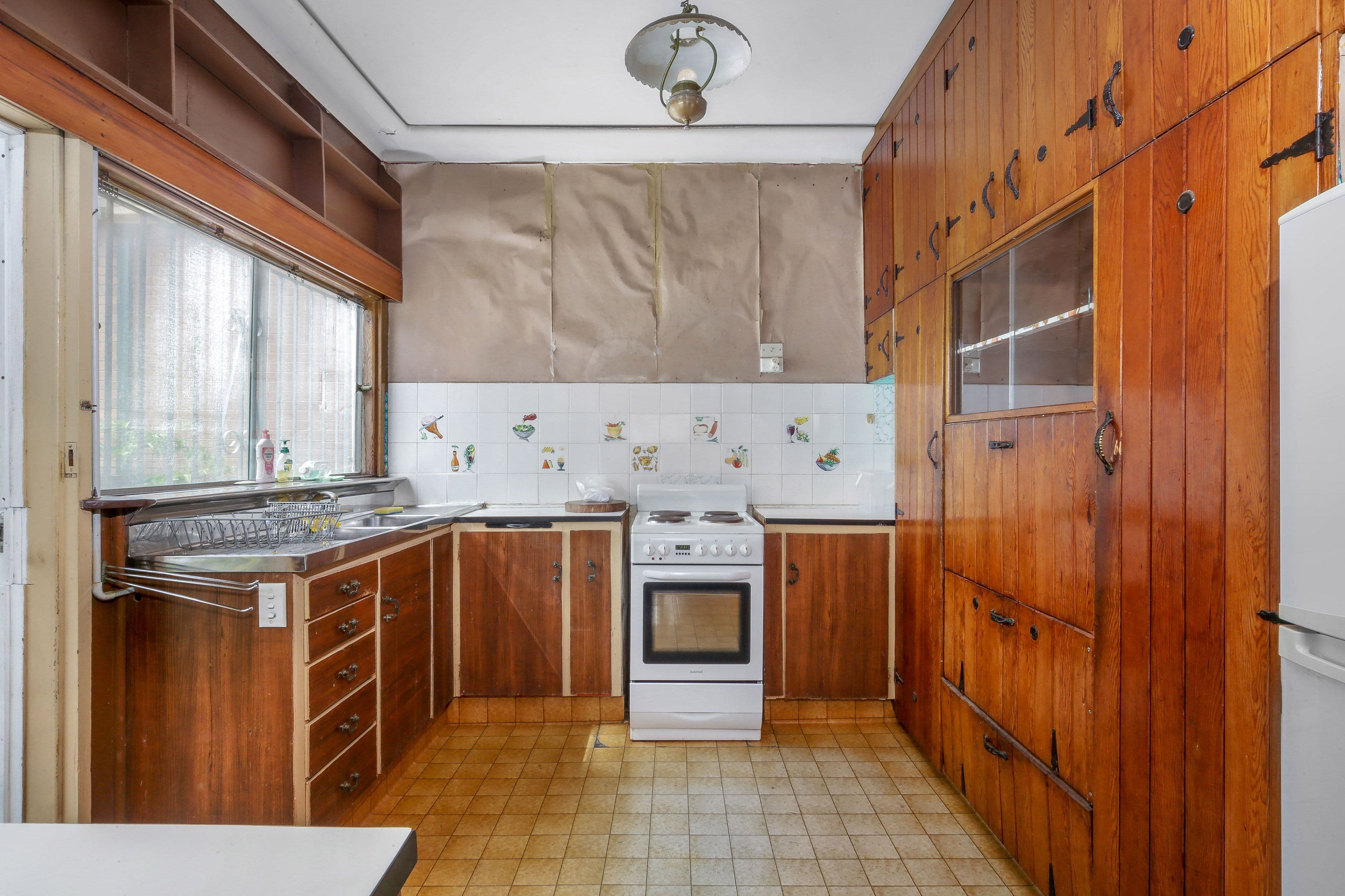 16 Hillview Street, Roselands NSW 2196, Roselands - Thumbnail 7
