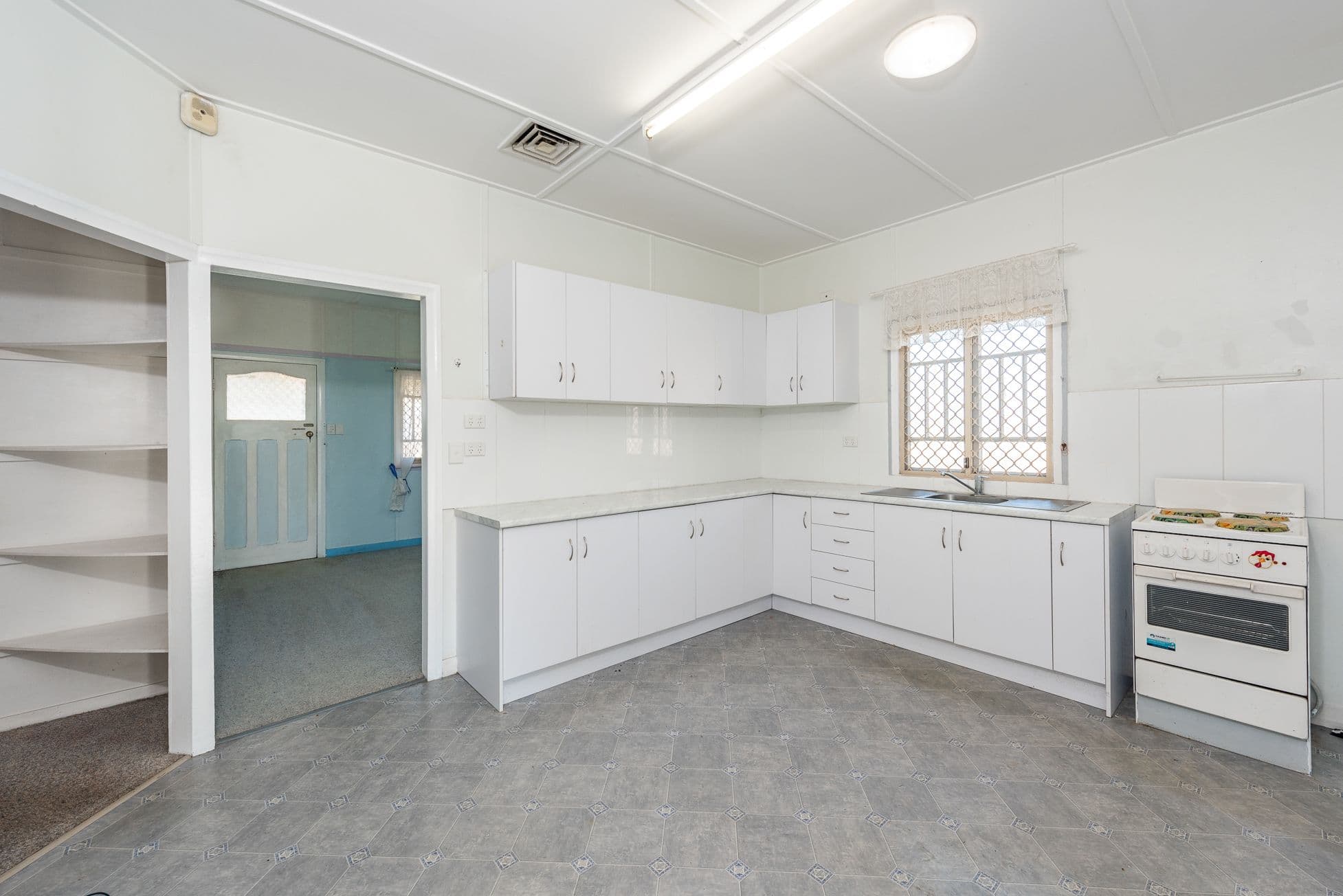 5 Wynter Street, Walkervale QLD 4670, Walkervale - Thumbnail 3