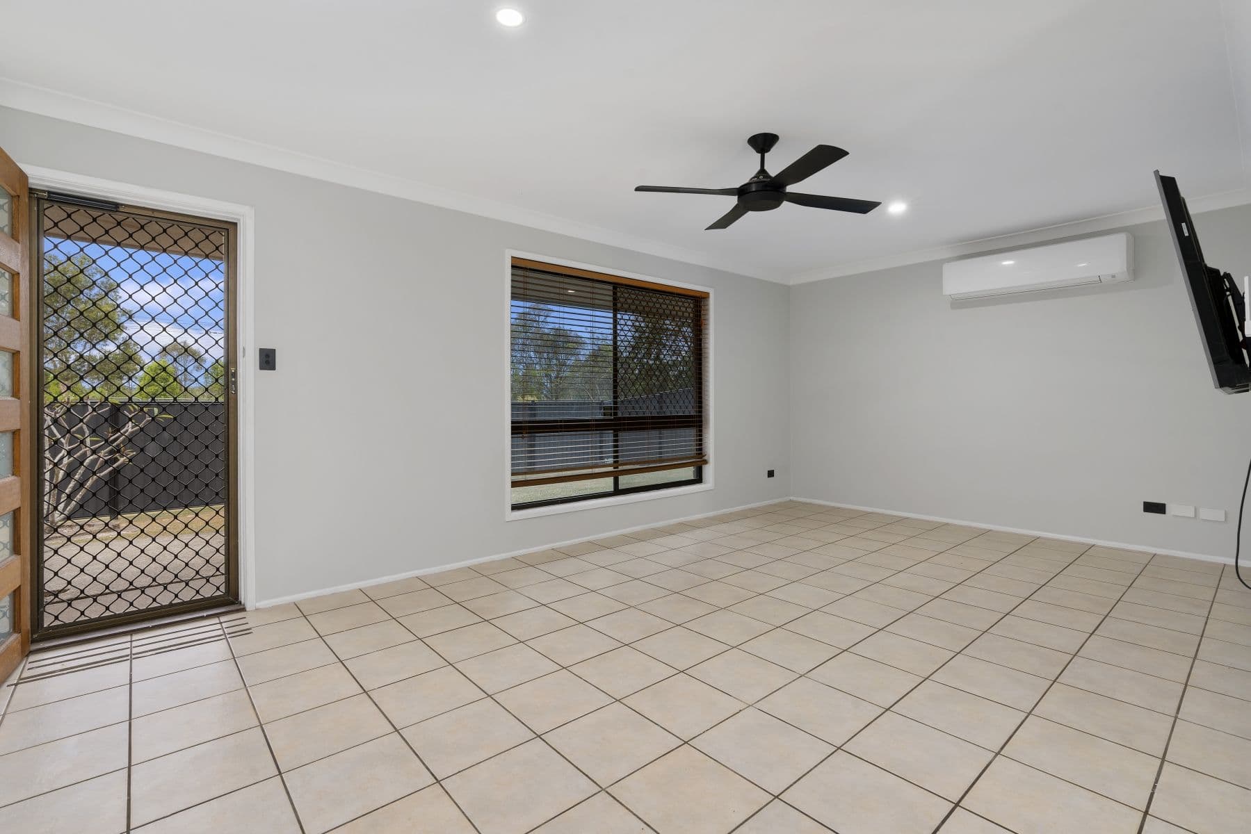 20 Rhoda Street, Caboolture South QLD 4510, Caboolture South - Thumbnail 3