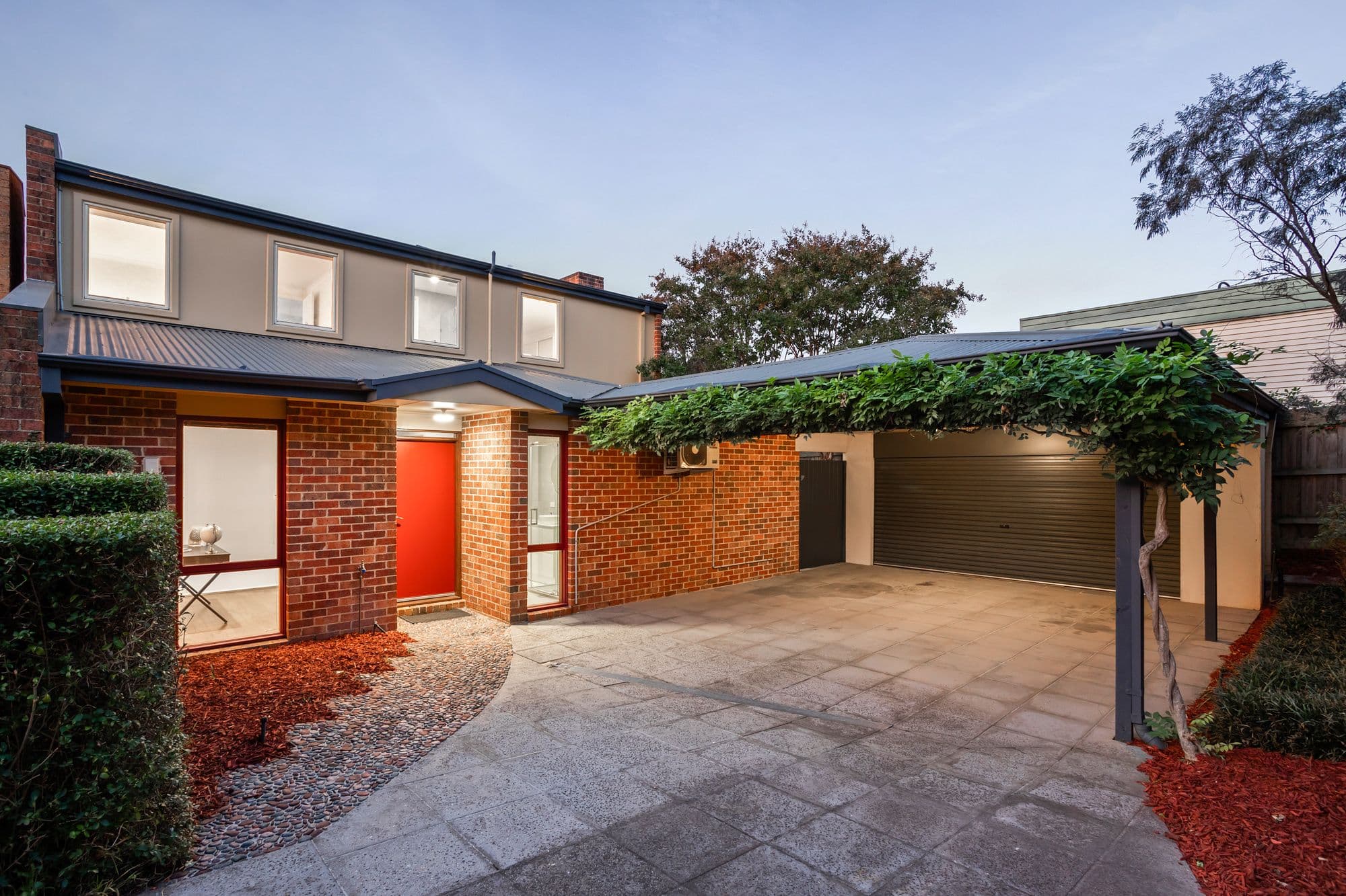 25 Feathertop Chase, Burwood East VIC 3151, Burwood East - Thumbnail 2