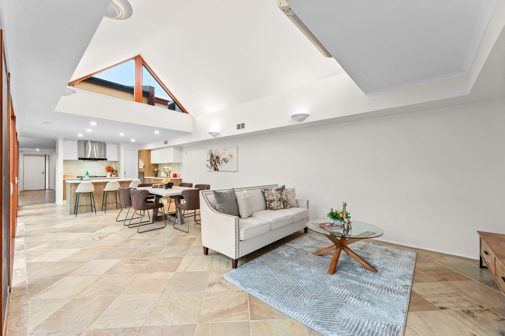 25 Feathertop Chase, Burwood East VIC 3151, Burwood East - Thumbnail 4