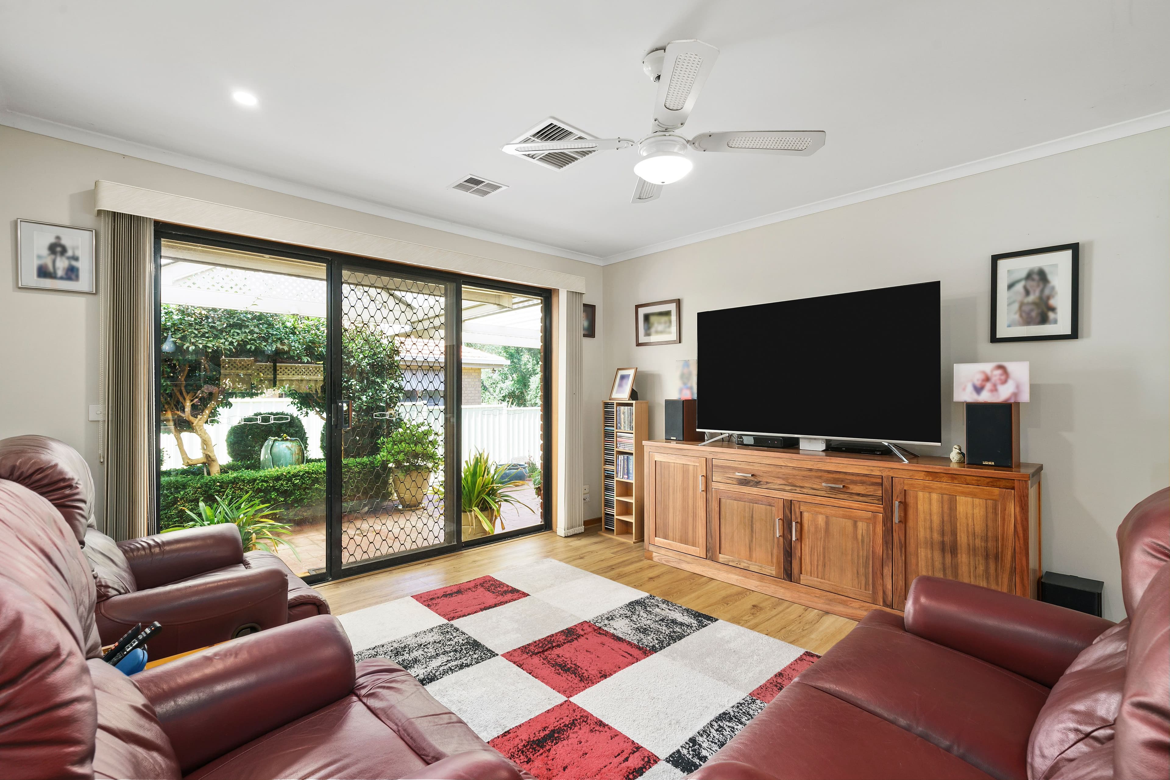 39 Balmoral Circuit, Sunbury VIC 3429, Sunbury - Thumbnail 5