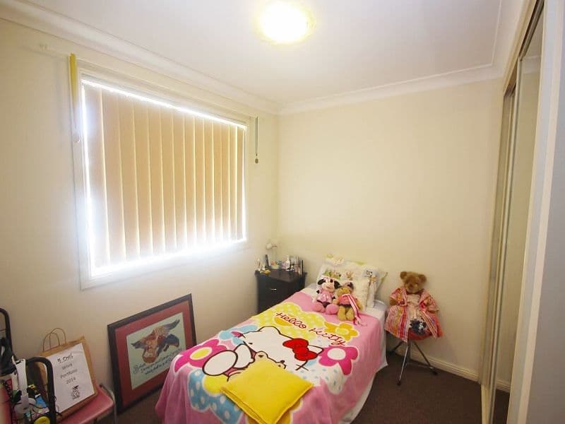 15 Fields Road, Macquarie Fields NSW 2564, Macquarie Fields - Thumbnail 5