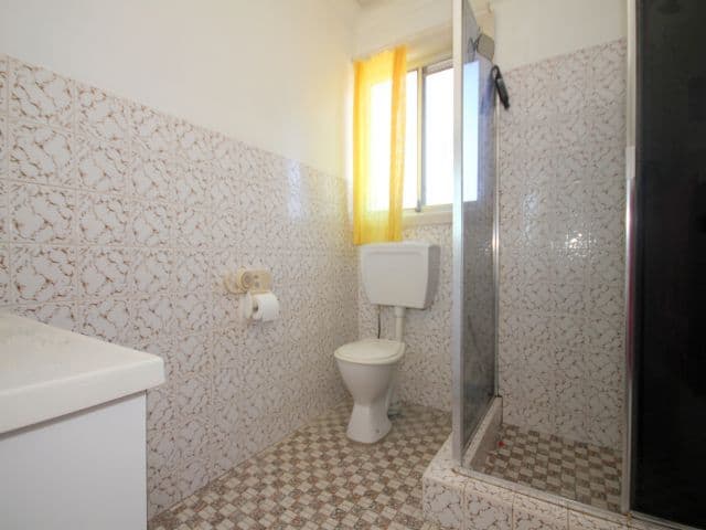 19 Donington Avenue, GEORGES HALL NSW 2198, Georges Hall - Thumbnail 7