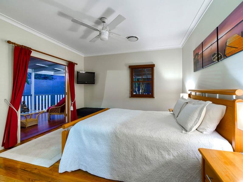6 Daniel Place, NEWMARKET QLD 4051, Newmarket - Thumbnail 8