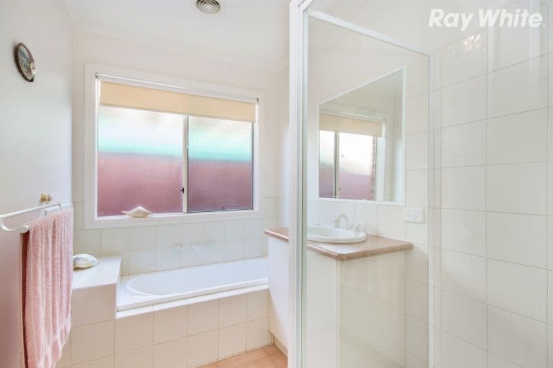 4 Huon Pine Court, Upper Ferntree Gully VIC 3156, Upper Ferntree Gully - Thumbnail 6
