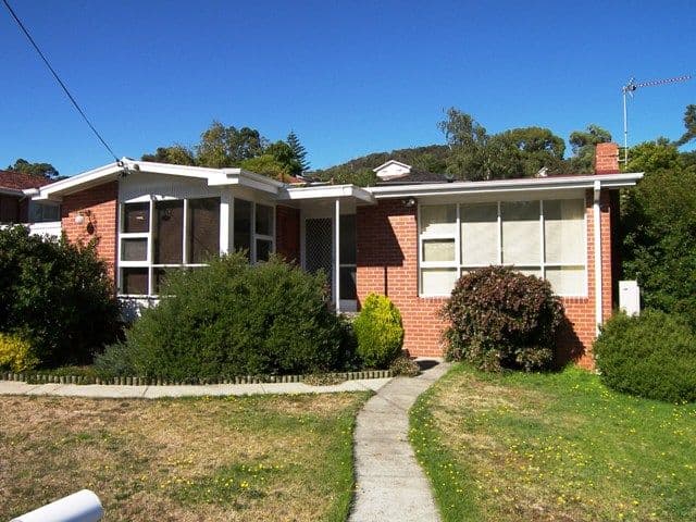 27 Henley Street, LINDISFARNE TAS 7015, Lindisfarne - Image 1