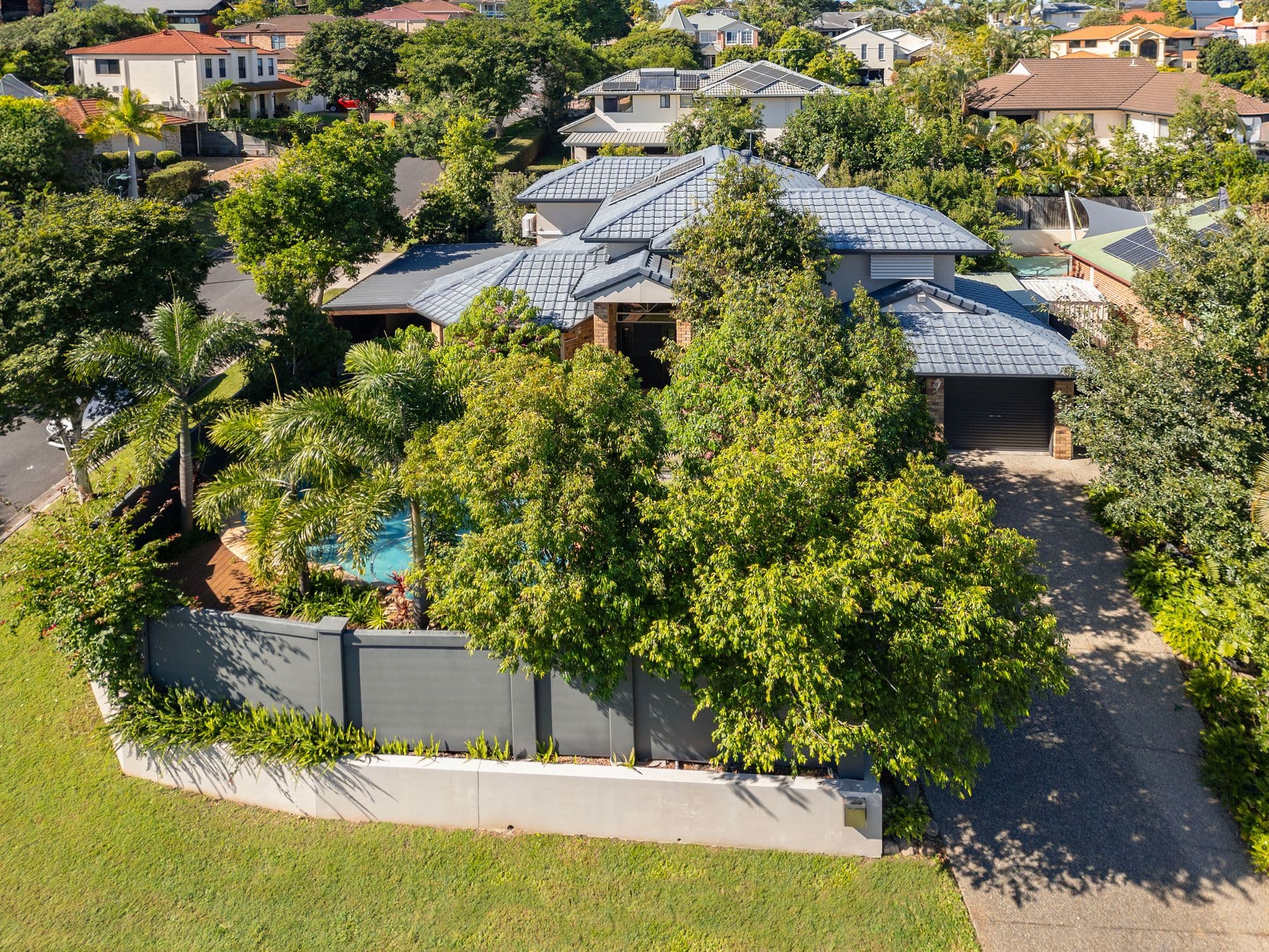 2 Engelmann Close, Carindale QLD 4152, Carindale - Thumbnail 3