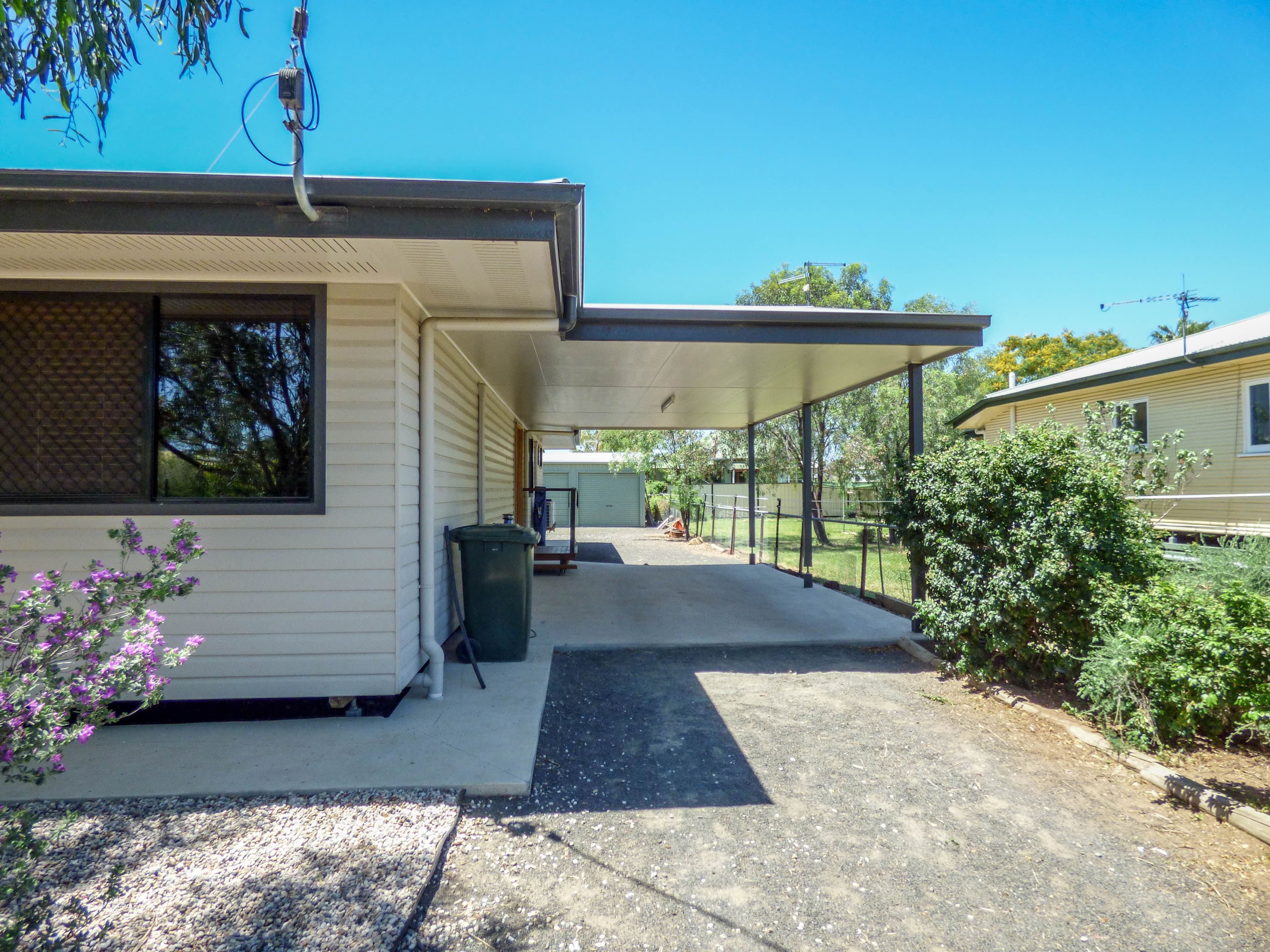 32 Saunders Street, Roma QLD 4455, Roma - Thumbnail 2