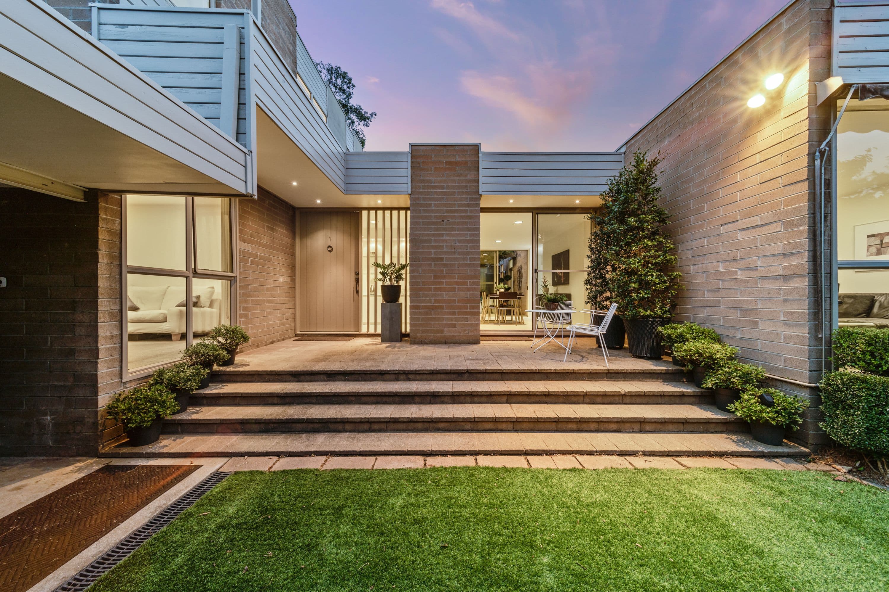 11 Belconnen Way, Weetangera ACT 2614, Weetangera - Image 1