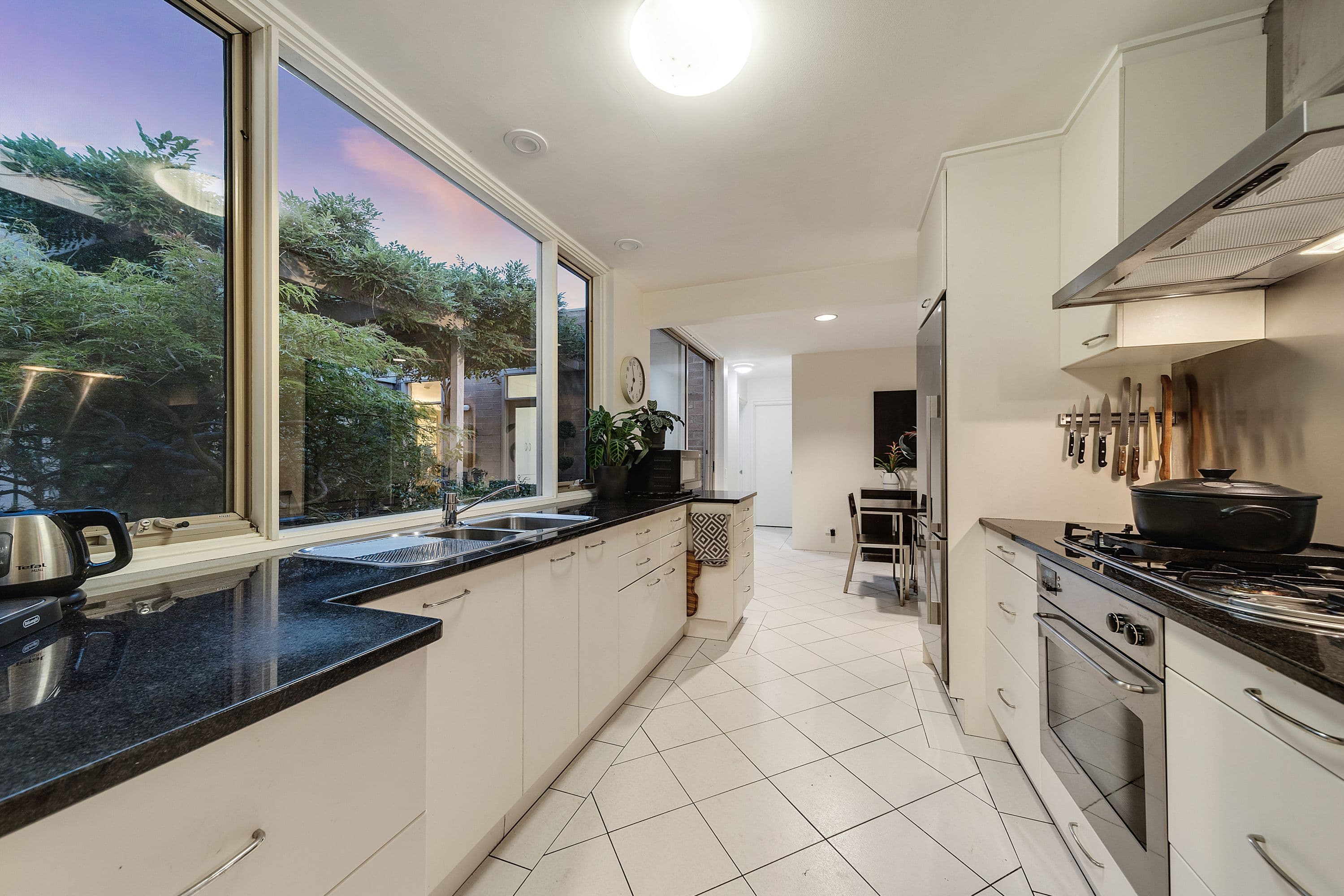 11 Belconnen Way, Weetangera ACT 2614, Weetangera - Thumbnail 3