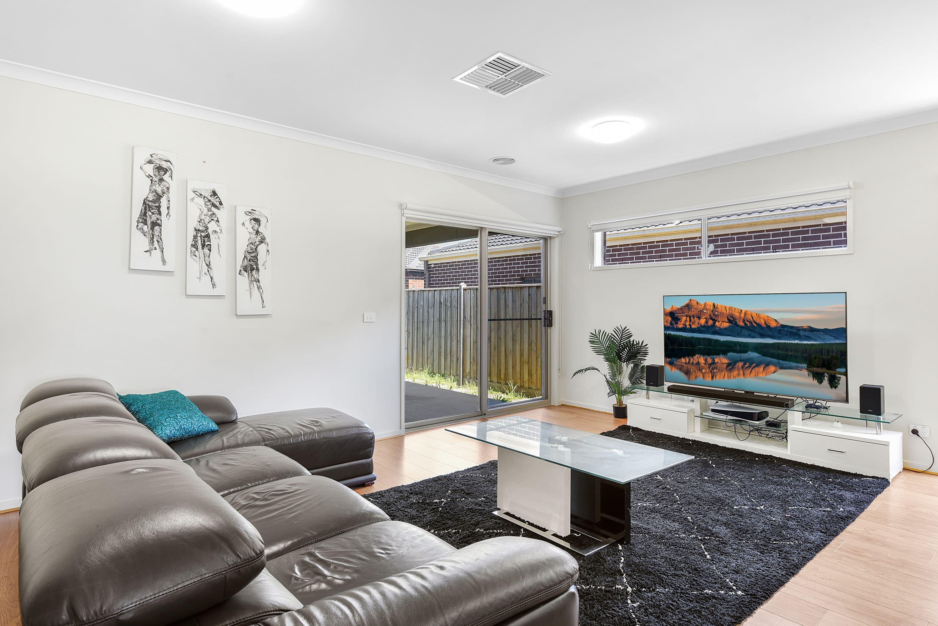14 Chestnut Avenue, Clyde VIC 3978, Clyde - Thumbnail 3