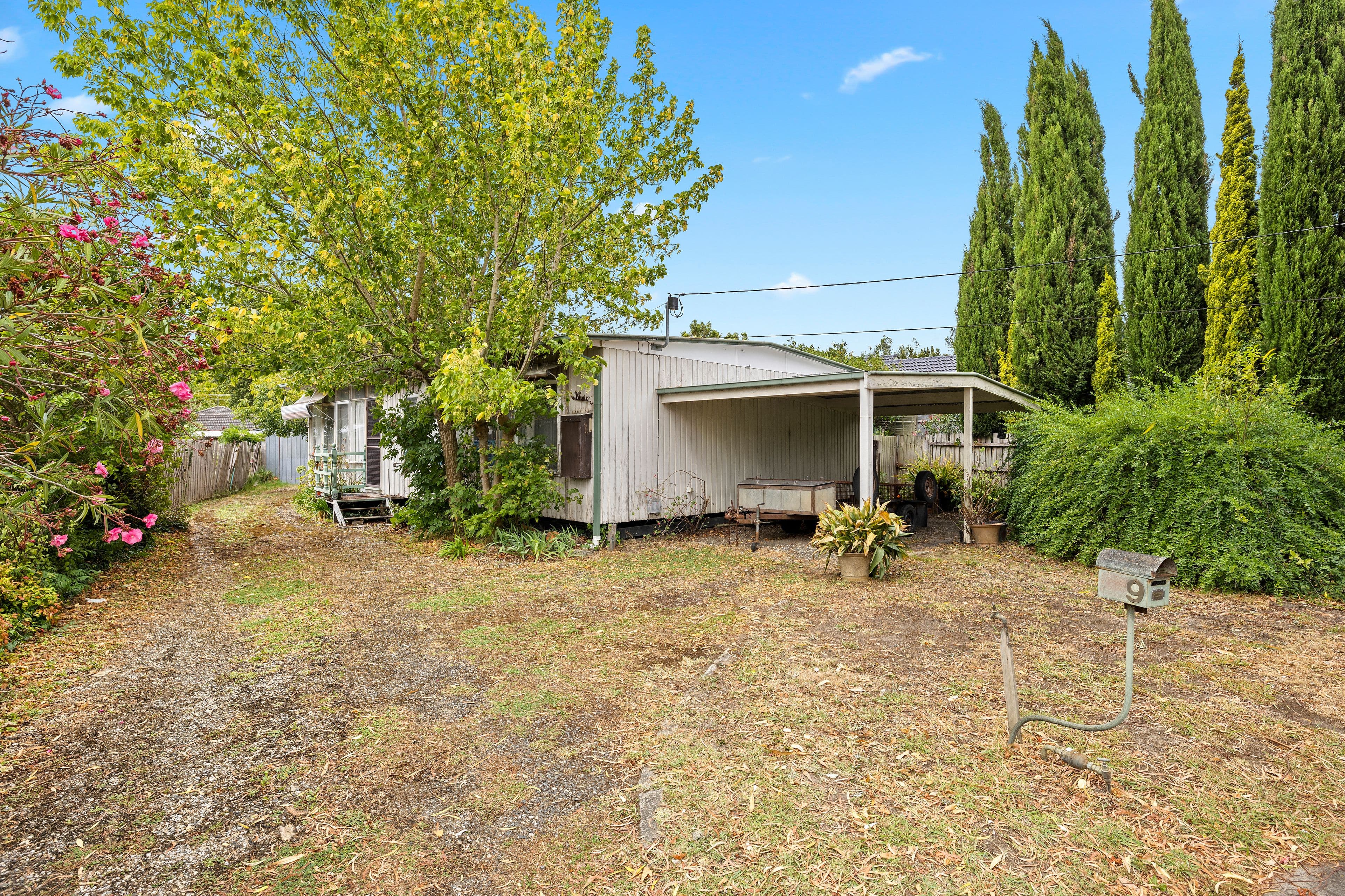 9 Kilander Court, Ferntree Gully VIC 3156, Ferntree Gully - Thumbnail 2