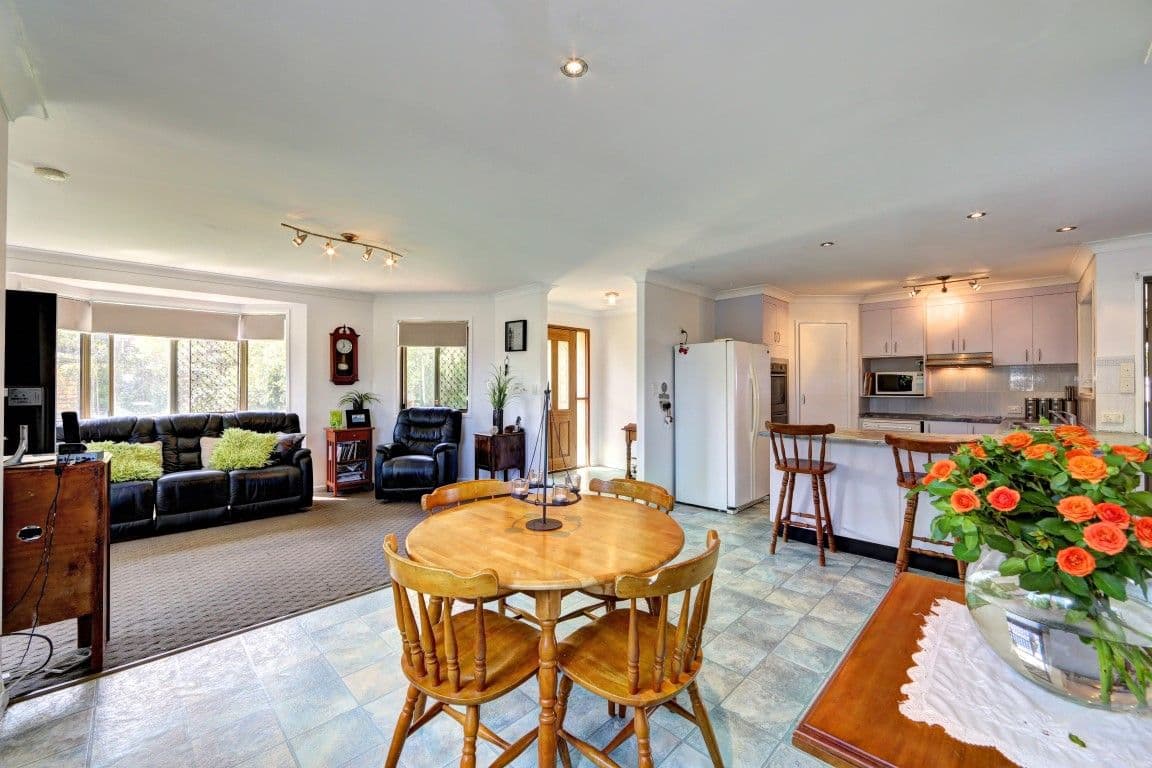 7 Finemore Crescent, QUNABA QLD 4670, Qunaba - Thumbnail 4