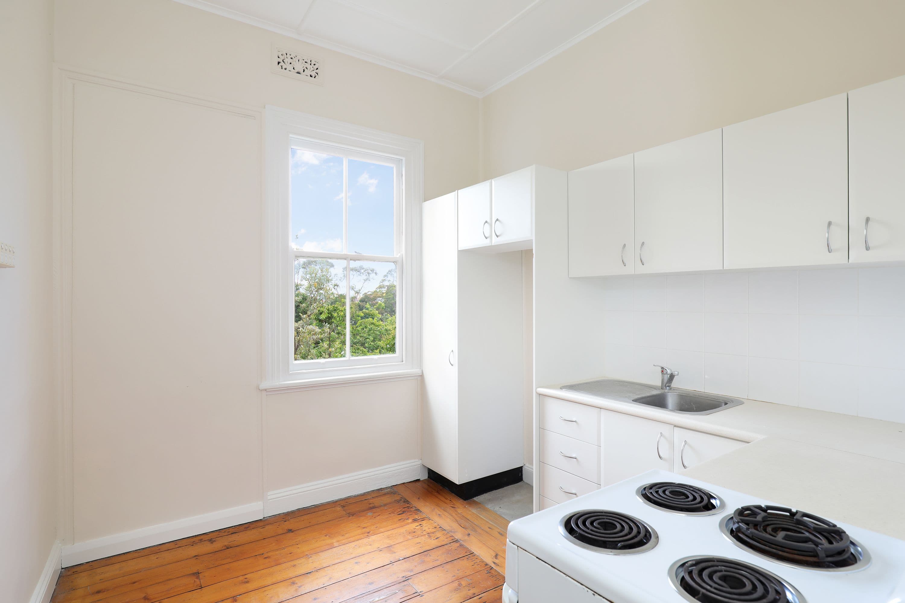 5 Lovel Street, Katoomba NSW 2780, Katoomba - Thumbnail 5