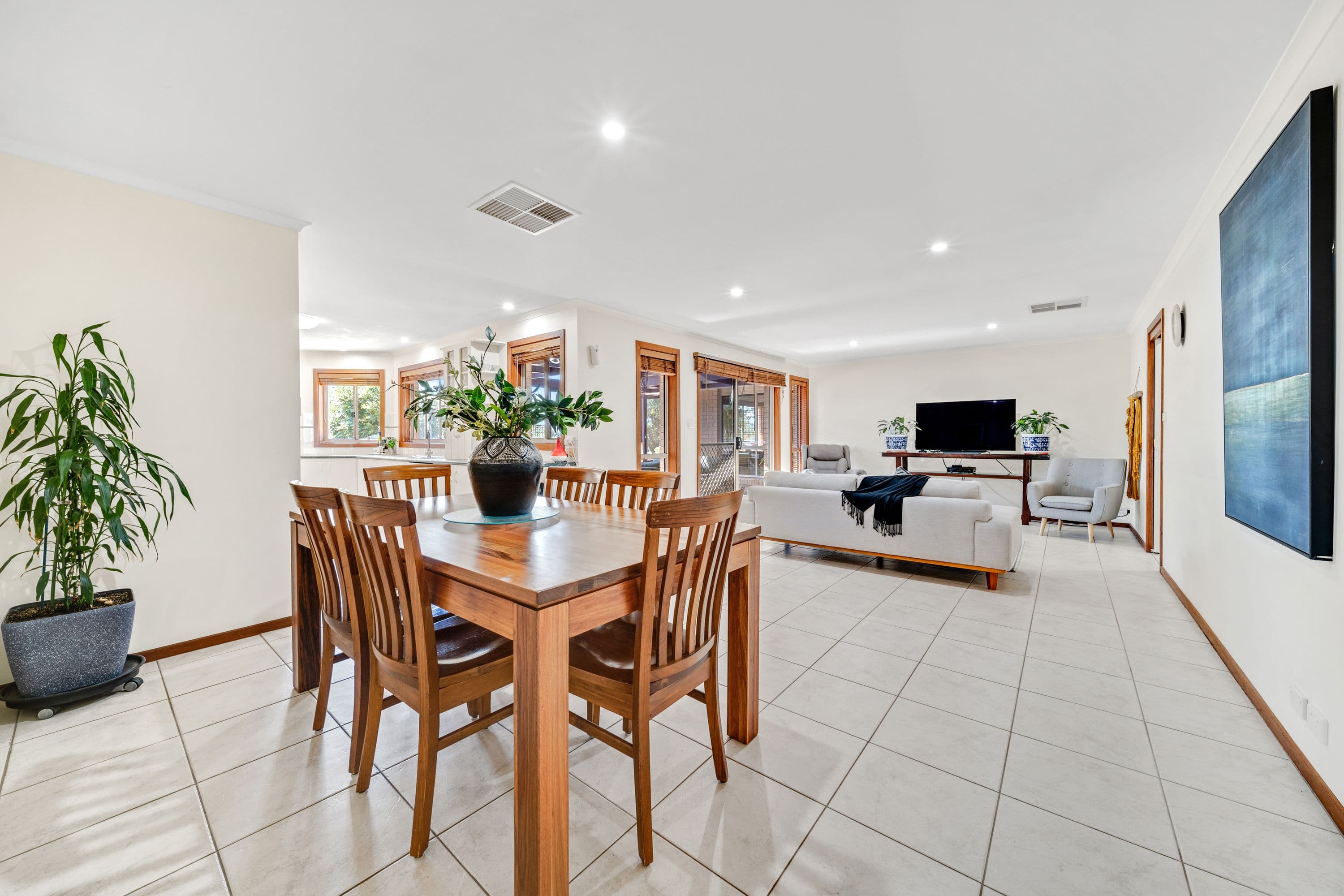 33 Morrow Street, Dunlop ACT 2615, Dunlop - Thumbnail 2