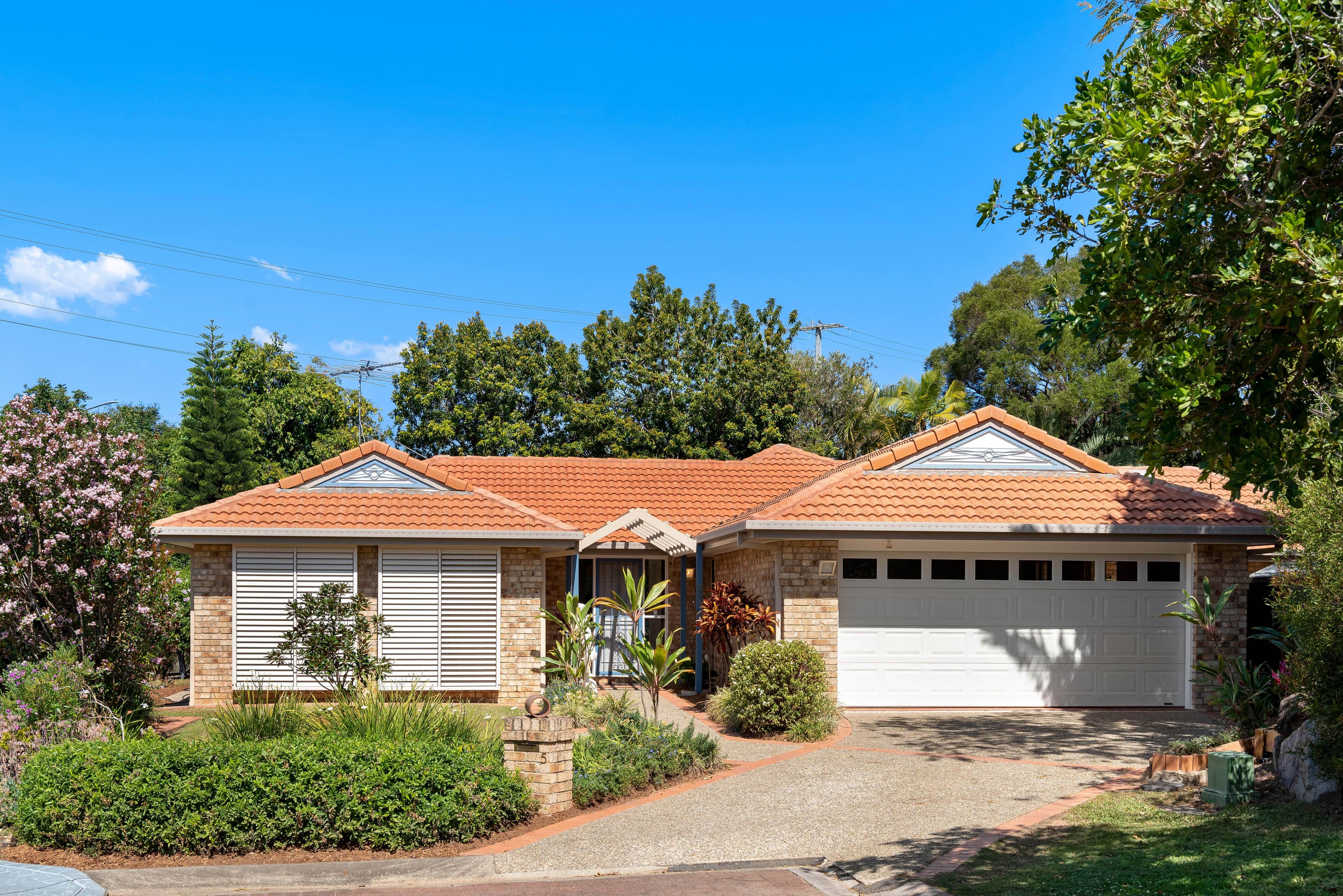 5 Egert Court, Carindale QLD 4152, Carindale - Image 1