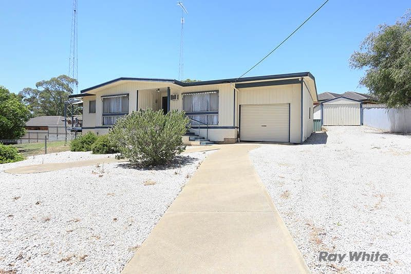 11 Earles Court, Clare SA 5453, Clare - Image 1