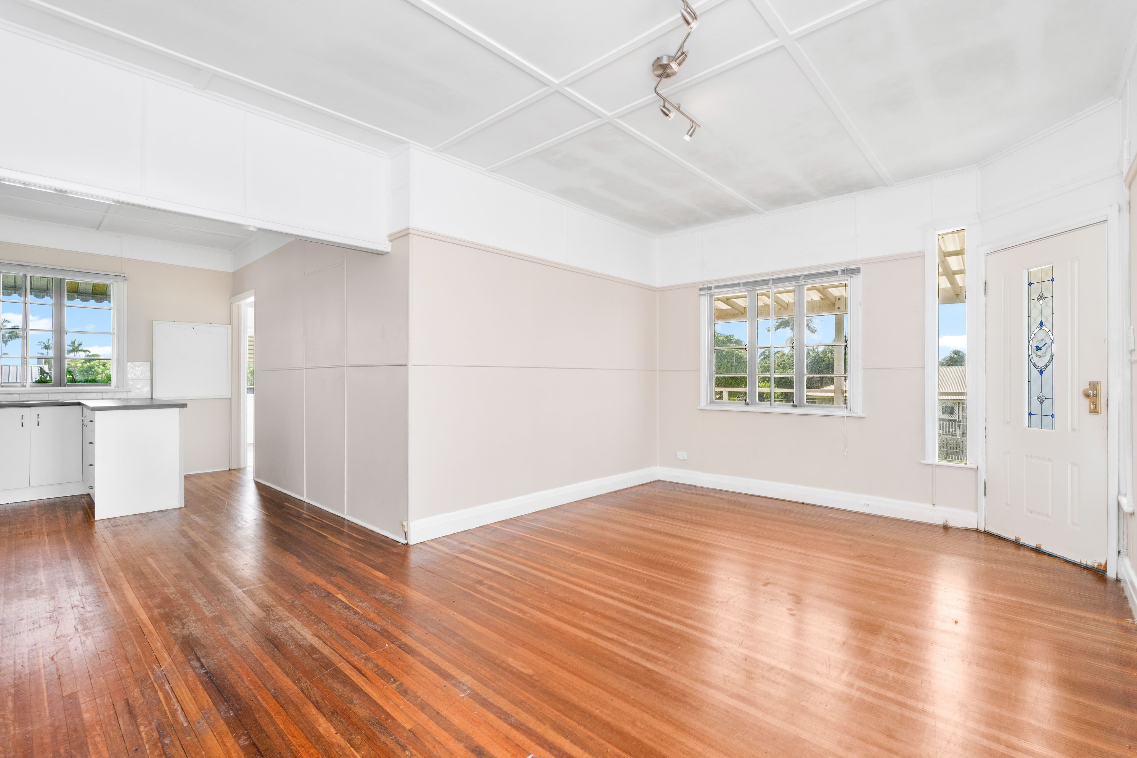125 Pulgul Street, Urangan QLD 4655, Urangan - Thumbnail 5