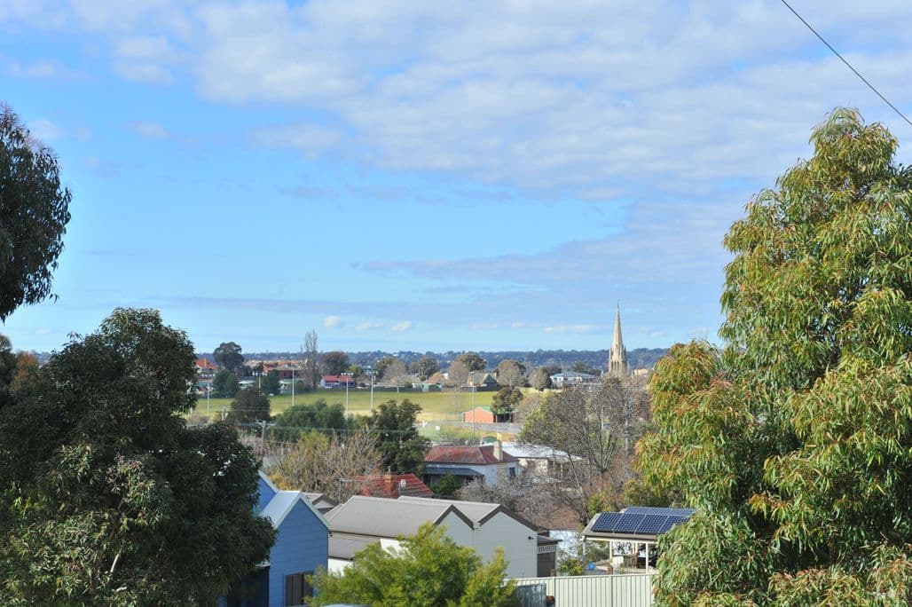 11 Quick Street, Ironbark VIC 3550, Ironbark - Thumbnail 4