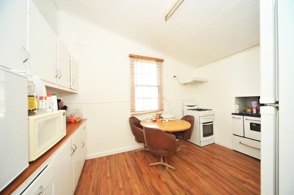 11 Quick Street, Ironbark VIC 3550, Ironbark - Thumbnail 6