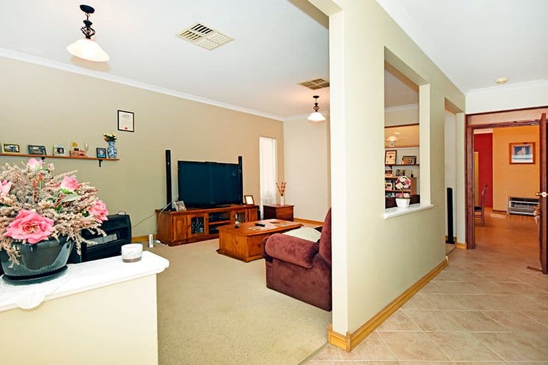 30 Snow Wood Avenue, Ellenbrook WA 6069, Ellenbrook - Thumbnail 2