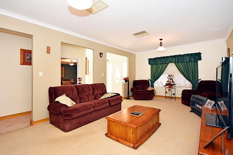 30 Snow Wood Avenue, Ellenbrook WA 6069, Ellenbrook - Thumbnail 3