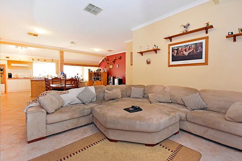 30 Snow Wood Avenue, Ellenbrook WA 6069, Ellenbrook - Thumbnail 7