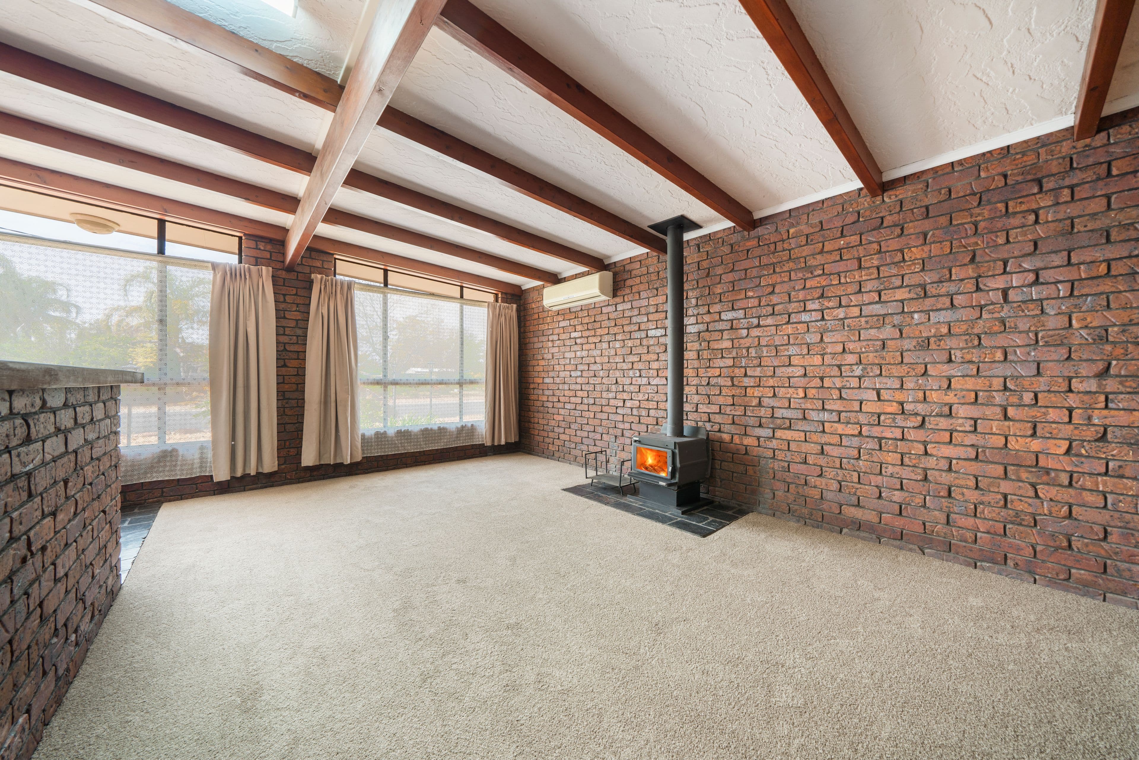 13 Holmes Street, Pittsworth QLD 4356, Pittsworth - Thumbnail 4