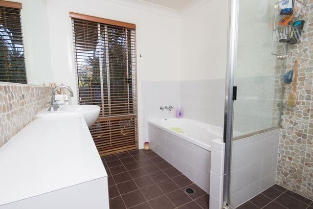 10 Macklin Court, UPPER COOMERA QLD 4209, Upper Coomera - Thumbnail 6