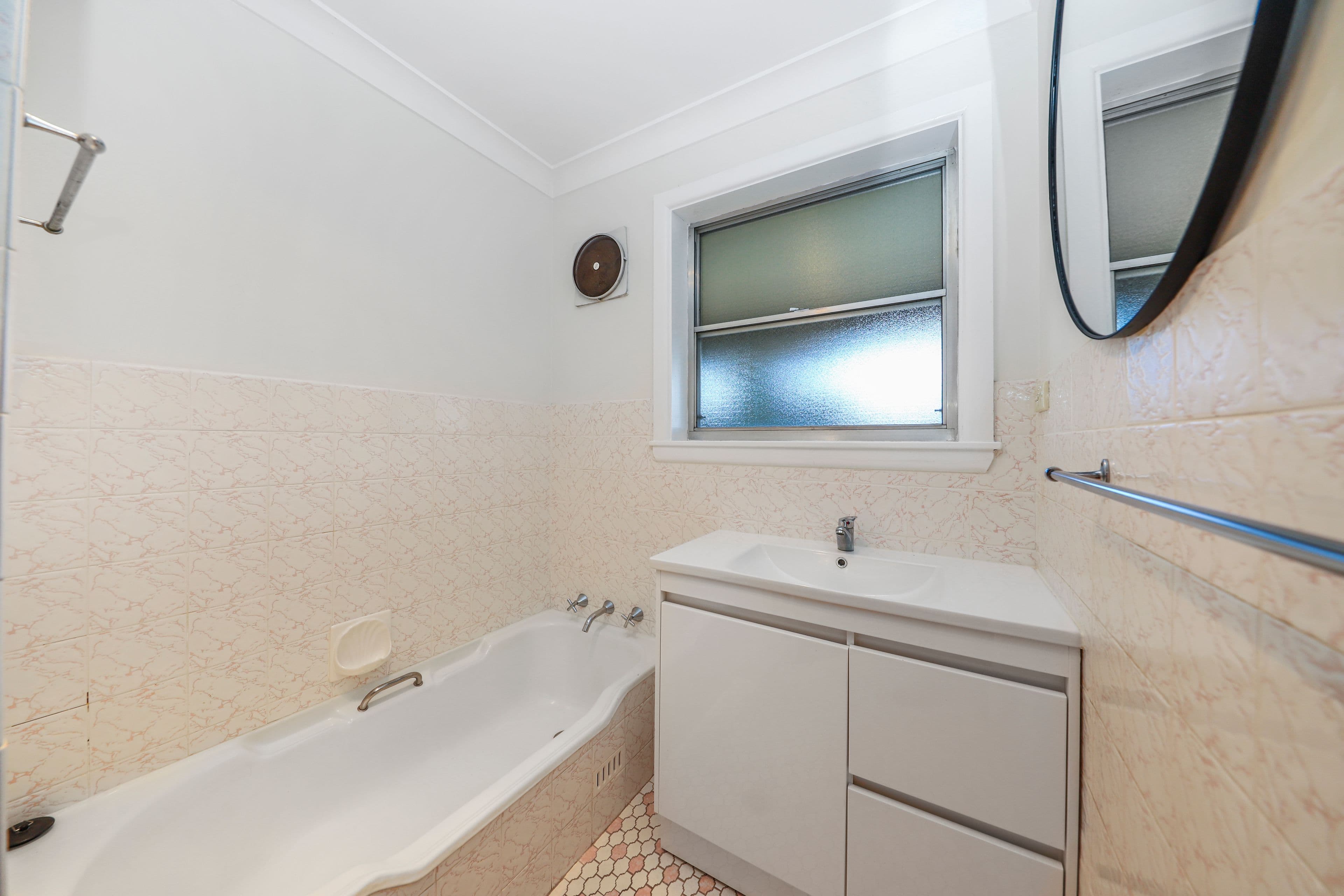200 Capper Street, Tumut NSW 2720, Tumut - Thumbnail 8