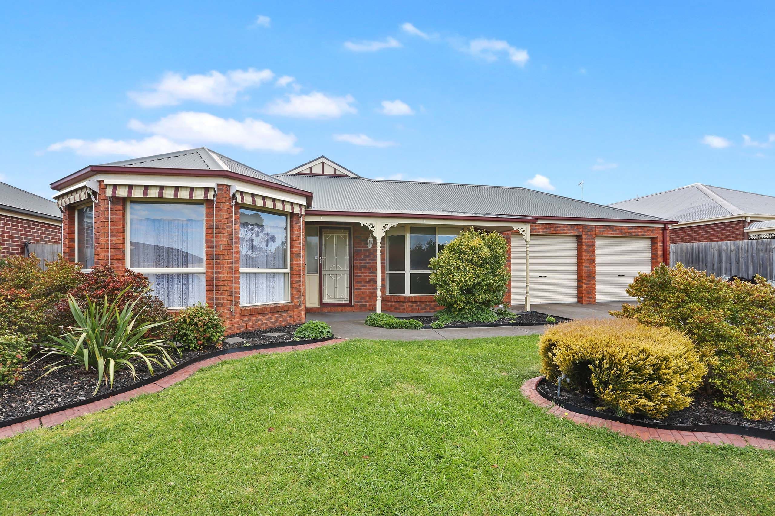 8 Oak Court, Lara VIC 3212, Lara - Image 1